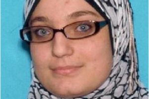 Şok! Arabada &ouml;ğrencisiyle cinsel ilişkiye girdi
