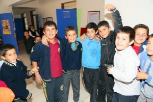 &Ouml;ğrenciler &ouml;ğretmen, &ouml;ğretmenler &ouml;ğrenci oldu