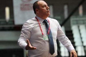 "K&uuml;f&uuml;r etti ama atılmadı!"