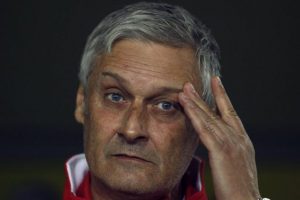 Armin Veh istifa etti!