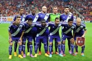 Anderlecht sahasında kalesini gole kapatıyor