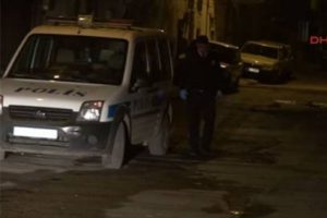 Ailesiyle tartışan gen&ccedil; t&uuml;feği &ccedil;enesine dayadı