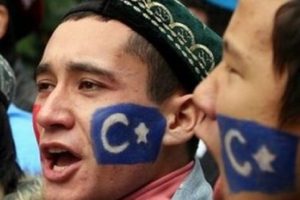 T&uuml;rkiye 300 Uygur T&uuml;rk'&uuml; i&ccedil;in d&uuml;ğmeye bastı