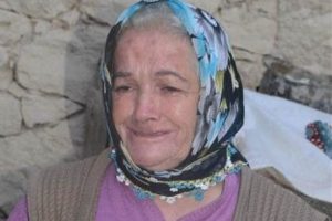 Madencinin annesi y&uuml;rekleri yaktı