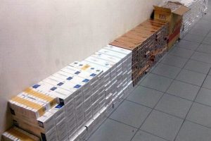 Mağazada ka&ccedil;ak sigara operasyonu!