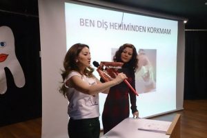 Miniklere diş sağlığı semineri
