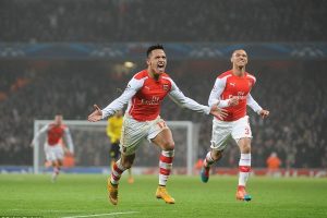 Arsenal gruptan &ccedil;ıkmayı başardı:2-0