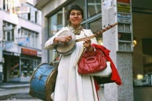 Bursa'nın simge kişiliği Deli Ayten belgesel oluyor