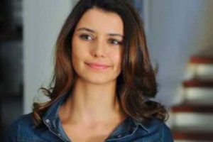 Beren Saat 70 bin TL'yi bir saate verdi