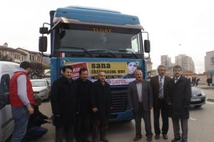 Bursa'dan Suriye'ye 5 TIR yardım