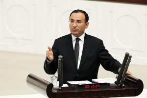 İnsanların onurunu korumak gerekir