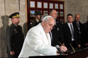 Papa Anıtkabir &Ouml;zel Defterine ne yazdı ?