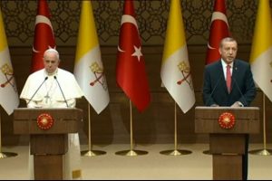 Erdoğan ve Papa d&uuml;nyaya seslendi