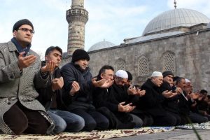 G&uuml;len'in kardeşi son yolculuğuna uğurlandı