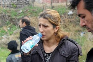 Kaza sonrası g&ouml;zyaşlarına boğuldu