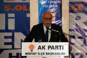 "T&uuml;rkiye'ye fitne ihra&ccedil; etmek isteyenler eğitimi hedef alıyor"