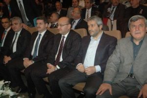 'Şu anda tren rayına oturmuş durumda'