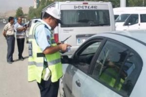 Trafik polisine park cezası kesildi