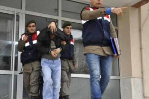 83 yaşındaki akrabasına tecav&uuml;ze kalkıştı
