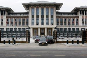 Ak Saray'ın inşaatında iş&ccedil;i &ouml;lm&uuml;ş