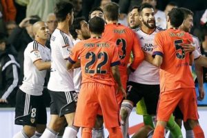 Bar&ccedil;a'dan Valencia'ya 90+4 şoku!