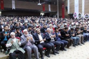 Şanlıurfa'da maneviyat b&uuml;y&uuml;klerini anma gecesi