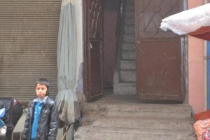 Tartıştığı eşini tabancayla &ouml;ld&uuml;rd&uuml;!