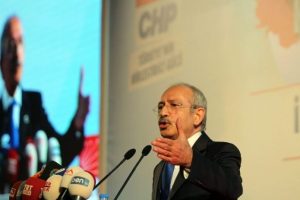 "T&uuml;rkiye'yi y&ouml;netemez" diyenlere seslendi