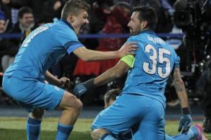 Zenit liderliğini s&uuml;rd&uuml;rd&uuml;