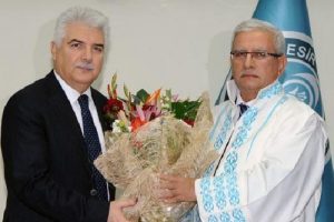 Balıkesir &Uuml;niversitesi'nde Prof. Dr. &Ouml;zdemir d&ouml;nemi