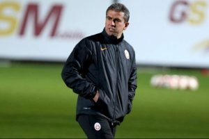 Galatasaray'daki ilk antrenmanına &ccedil;ıktı