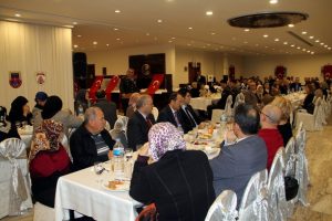 Şehit aileleri ve gaziler yemekte buluştu