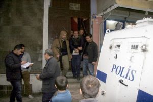 Cinayeti nasıl işlediğini anlatan koca: "Sizi de &ouml;ld&uuml;r&uuml;r&uuml;m"