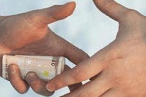 T&uuml;rkiye yolsuzlukta 11 basamak birden tırmandı!