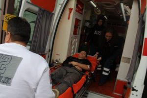 Bursa'da &ouml;ğrencinin ayak parmakları ezildi