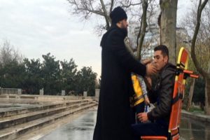 Turistten alkoll&uuml; gence dualı m&uuml;dahale