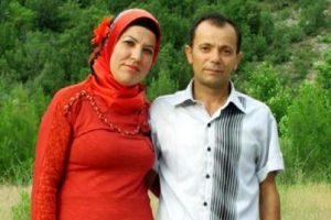 Halı silkelerken d&uuml;şerek yaşamını yitirdi
