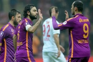 Galatasaray'ın y&uuml;z&uuml; 'Kupa'da g&uuml;ld&uuml;