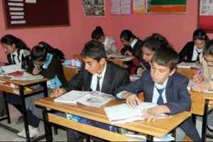 Ders saatleri azalıyor, teneff&uuml;s s&uuml;releri uzuyor