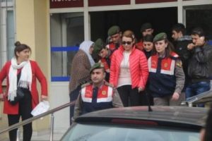 Deniz Seki: Namaz kılıyorum zikir &ccedil;ekiyorum