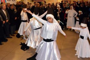 İşitme engelli &ouml;ğrencilerden sema g&ouml;sterisi
