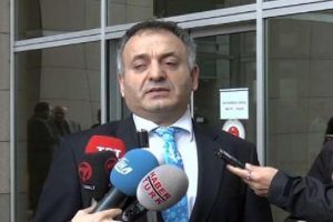 G&ouml;rme engelli eski milletvekilinden Anayasa Mahkemesi'ne başvuru