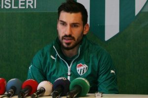 Şener &Ouml;zbayraklı'dan Milli takım a&ccedil;ıklaması!