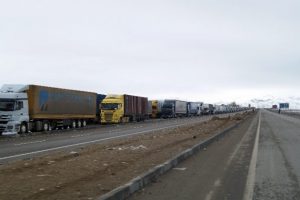 TIR sorunu masaya yatırılıyor