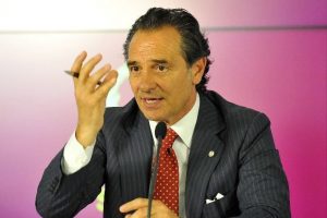Prandelli gelecek sezonun parasını istiyor