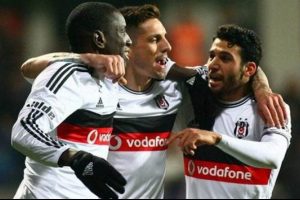 UEFA'dan Beşiktaş'a k&ouml;t&uuml; haber