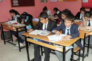 Zorunlu din dersi i&ccedil;in karar verildi
