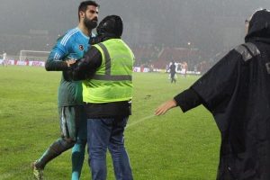 Volkan Demirel'in "vatan haini" kavgası!