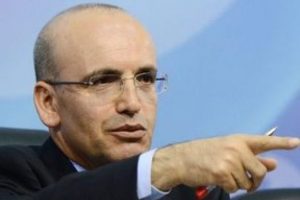 Maliye'den &uuml;&ccedil; bankaya uyarı!