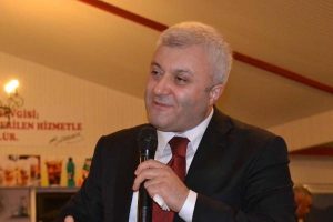 Tuncay &Ouml;zkan: Ka&ccedil;ak saray yapmayacağız